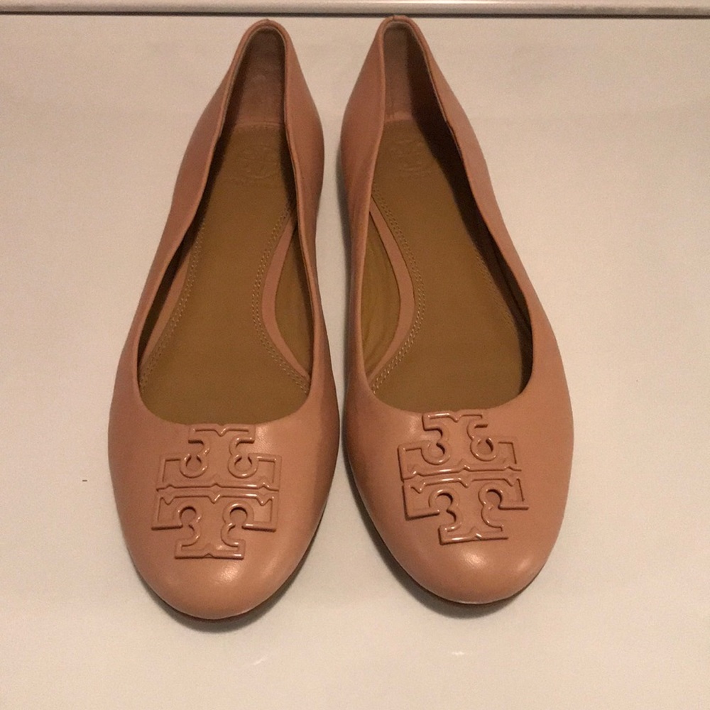 Tory Burch nude flats